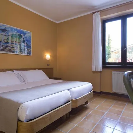 Ξενοδοχείο με διαμερίσματα Costermano Γκάρντα